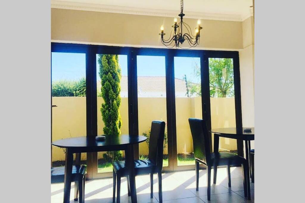 Vila Olive Exclusive Gaborone Exteriér fotografie